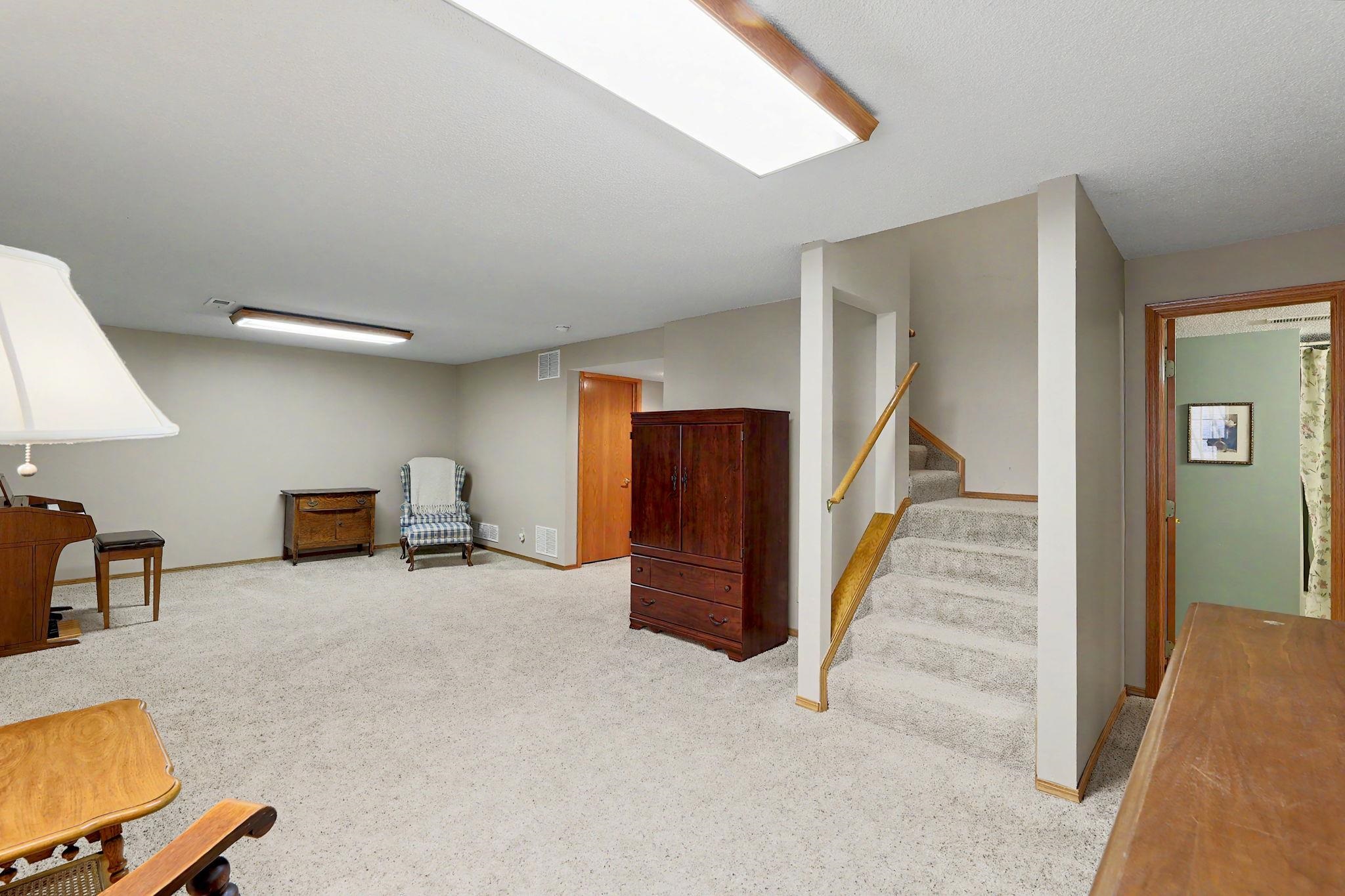 1212 N Sunset Dr Property Photo 21