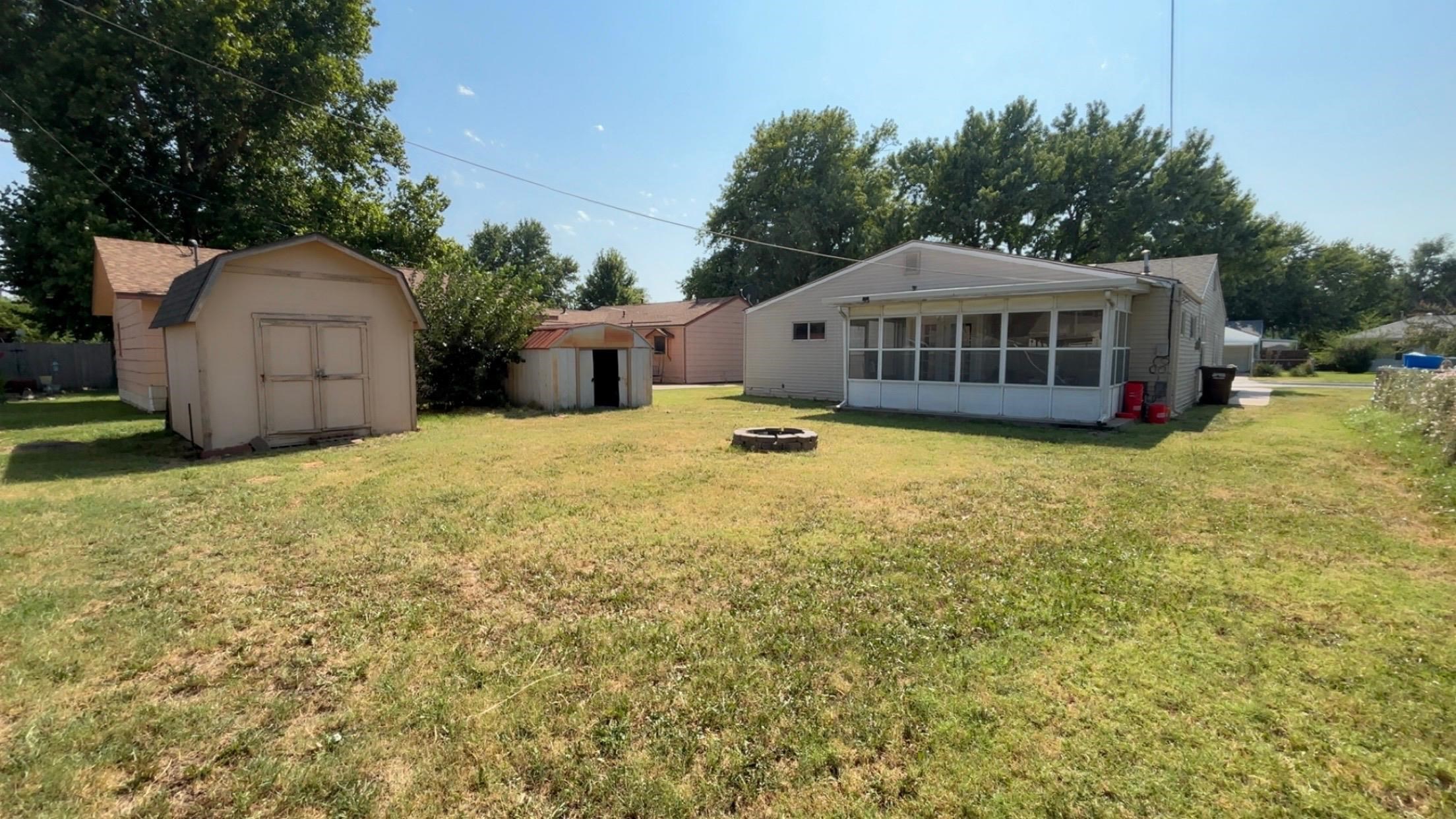 3026 S Fern Property Photo 27
