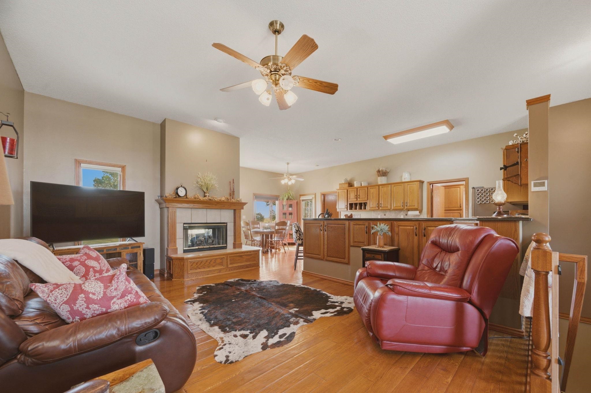 15300 Breezy Lane Property Photo 7