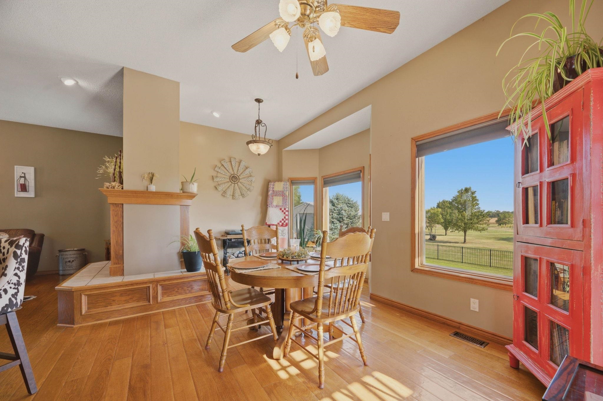 15300 Breezy Lane Property Photo 10