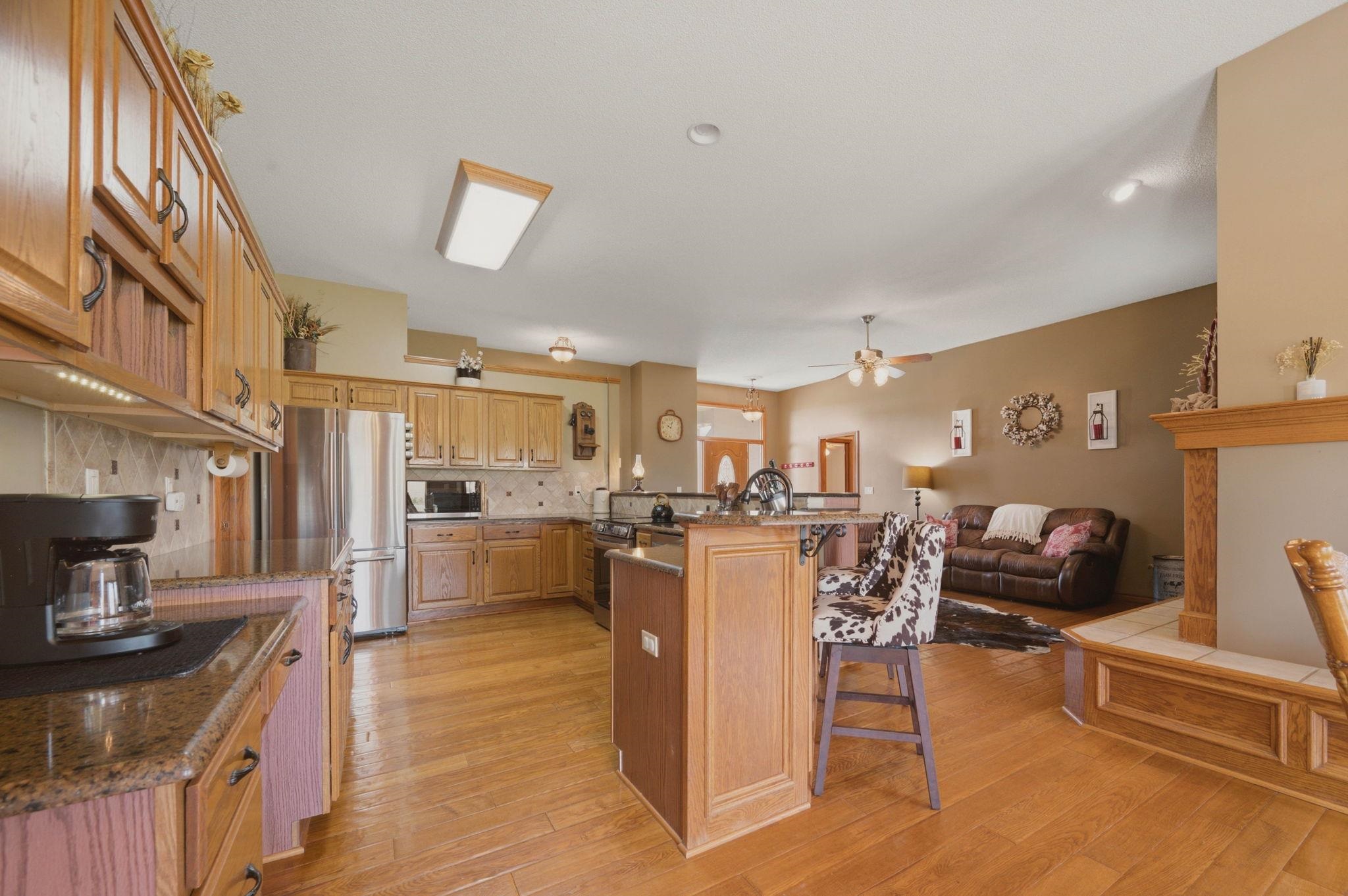 15300 Breezy Lane Property Photo 11