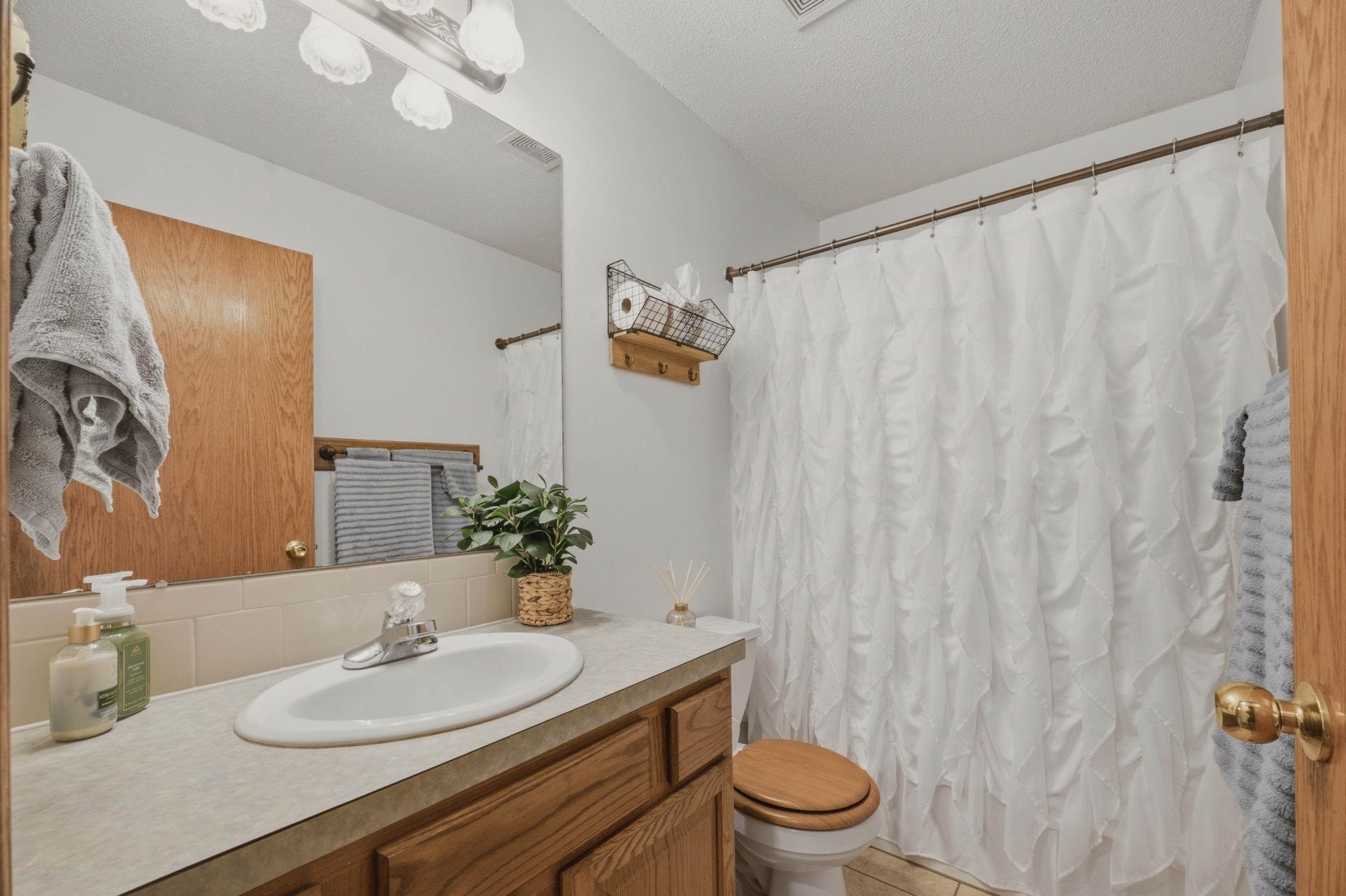 15300 Breezy Lane Property Photo 20