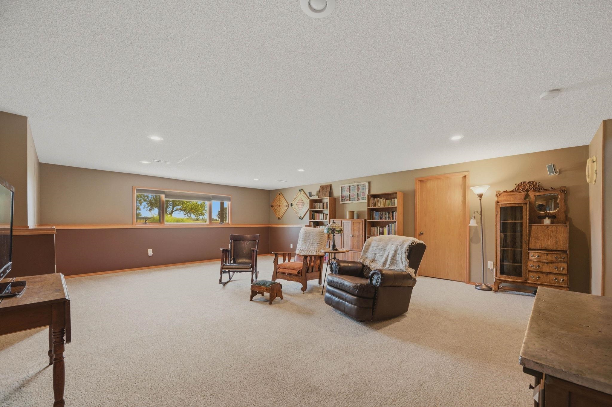15300 Breezy Lane Property Photo 22