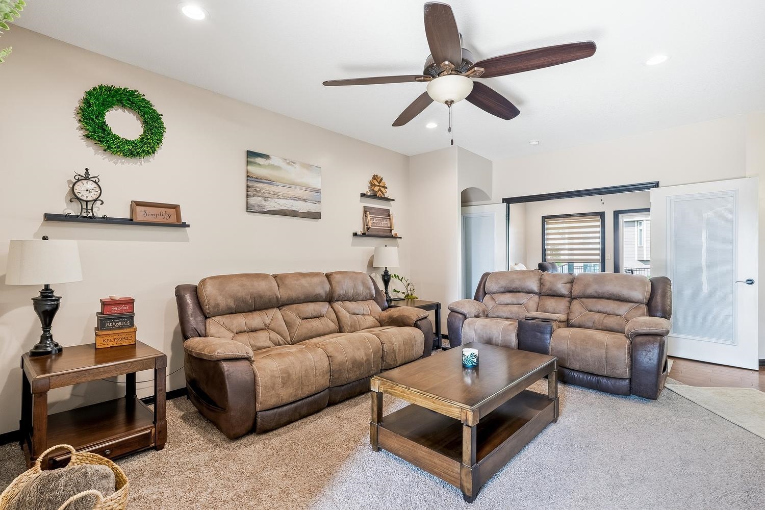 2319 S Vintage Dr Property Photo 4