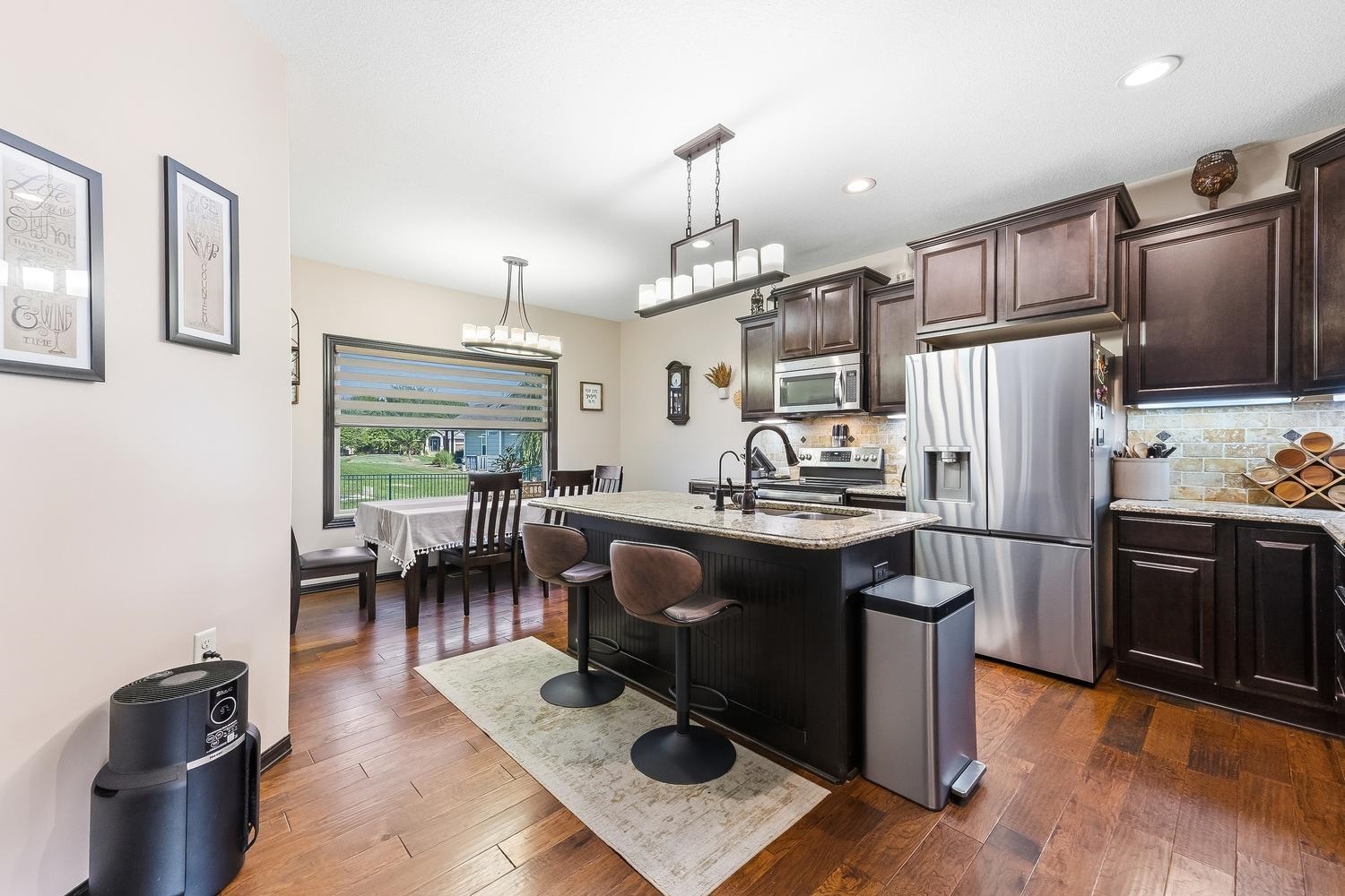 2319 S Vintage Dr Property Photo 6