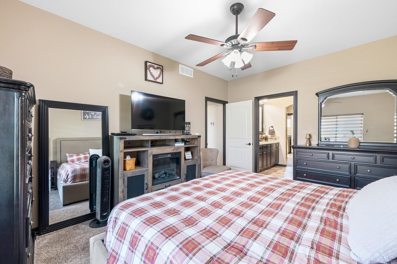 2319 S Vintage Dr Property Photo 14