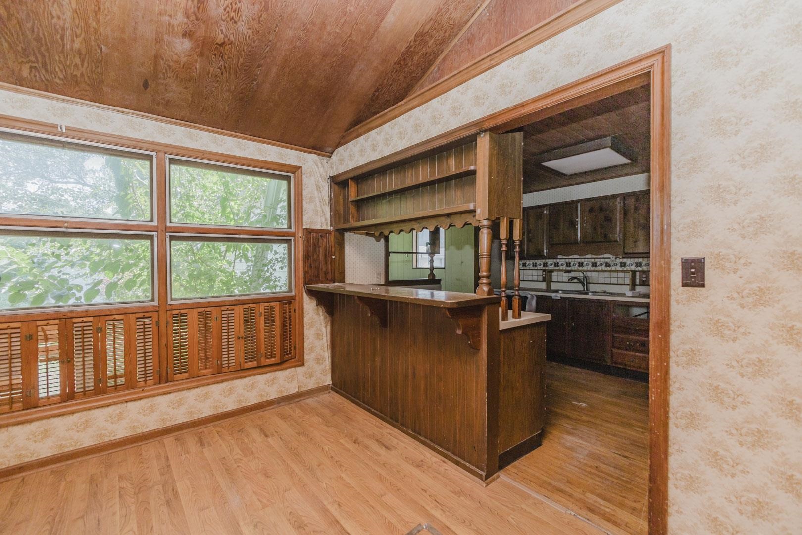 1120 Pineridge St. Property Photo 5