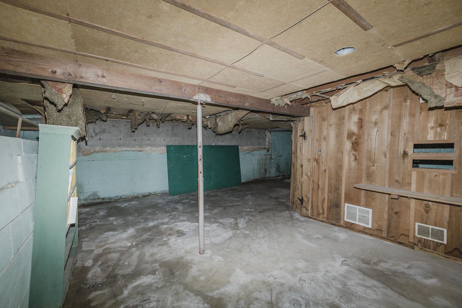1120 Pineridge St. Property Photo 18