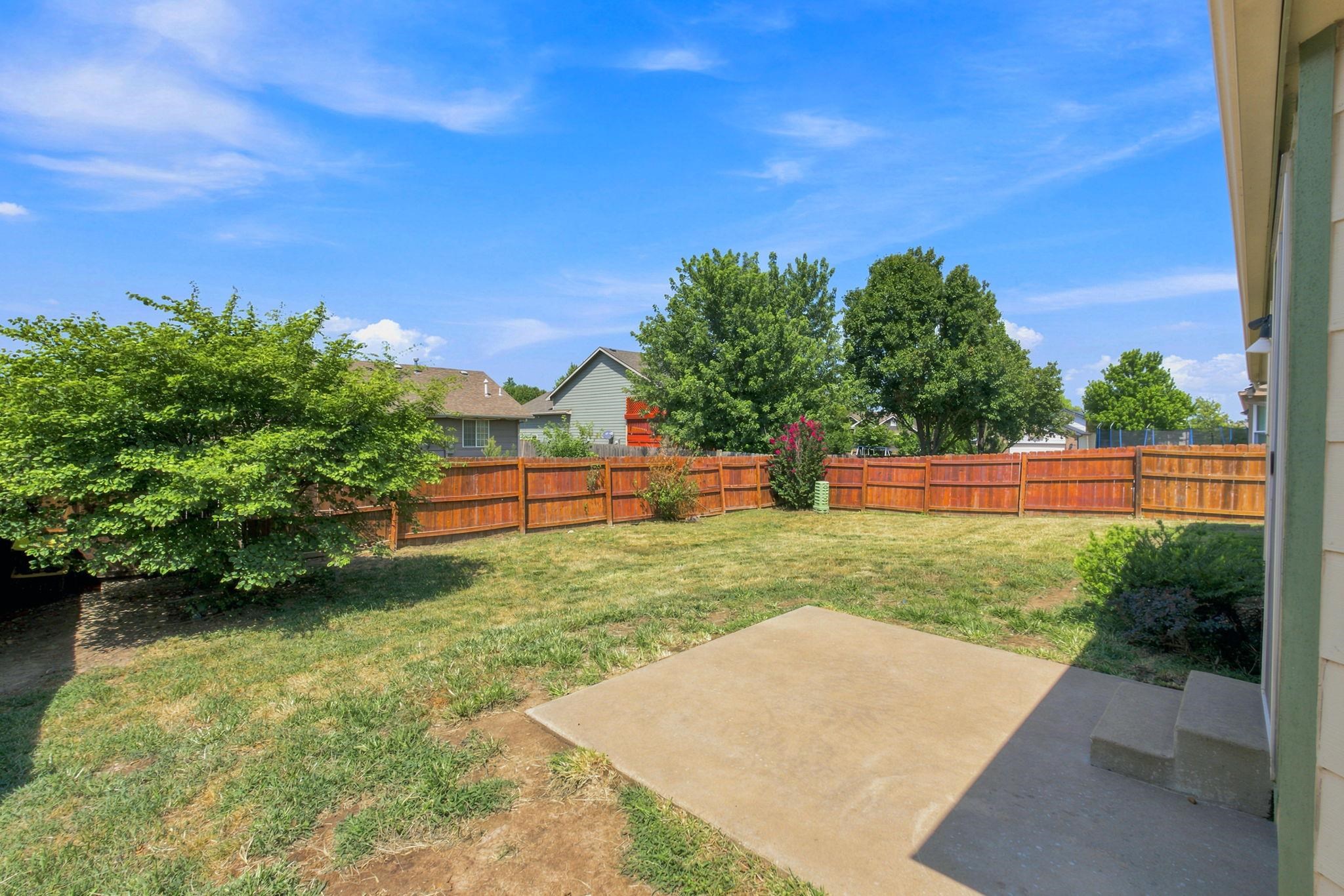 2646 E Cambridge St Property Photo 32