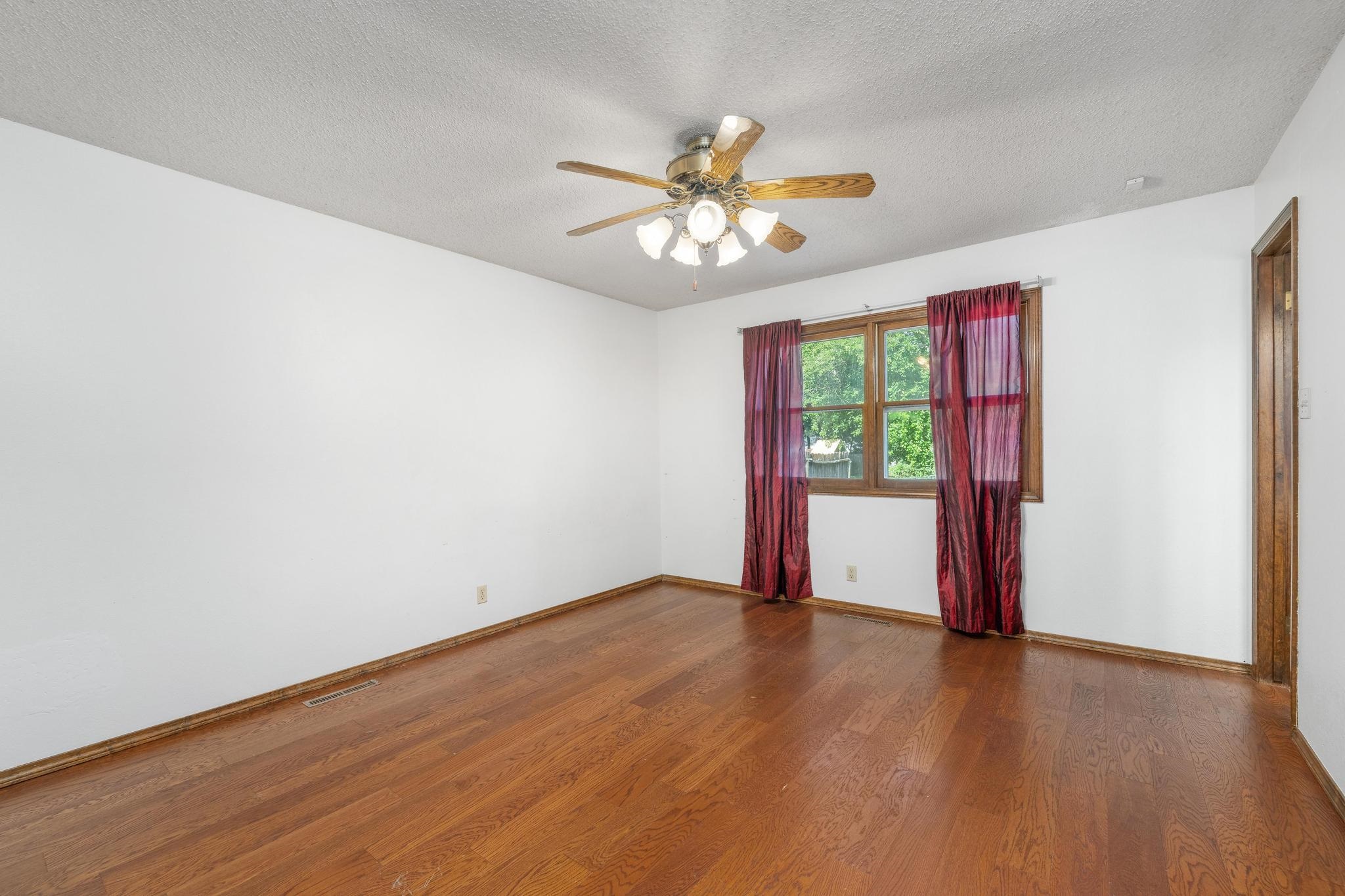 1305 N Sheridan St Property Photo 17