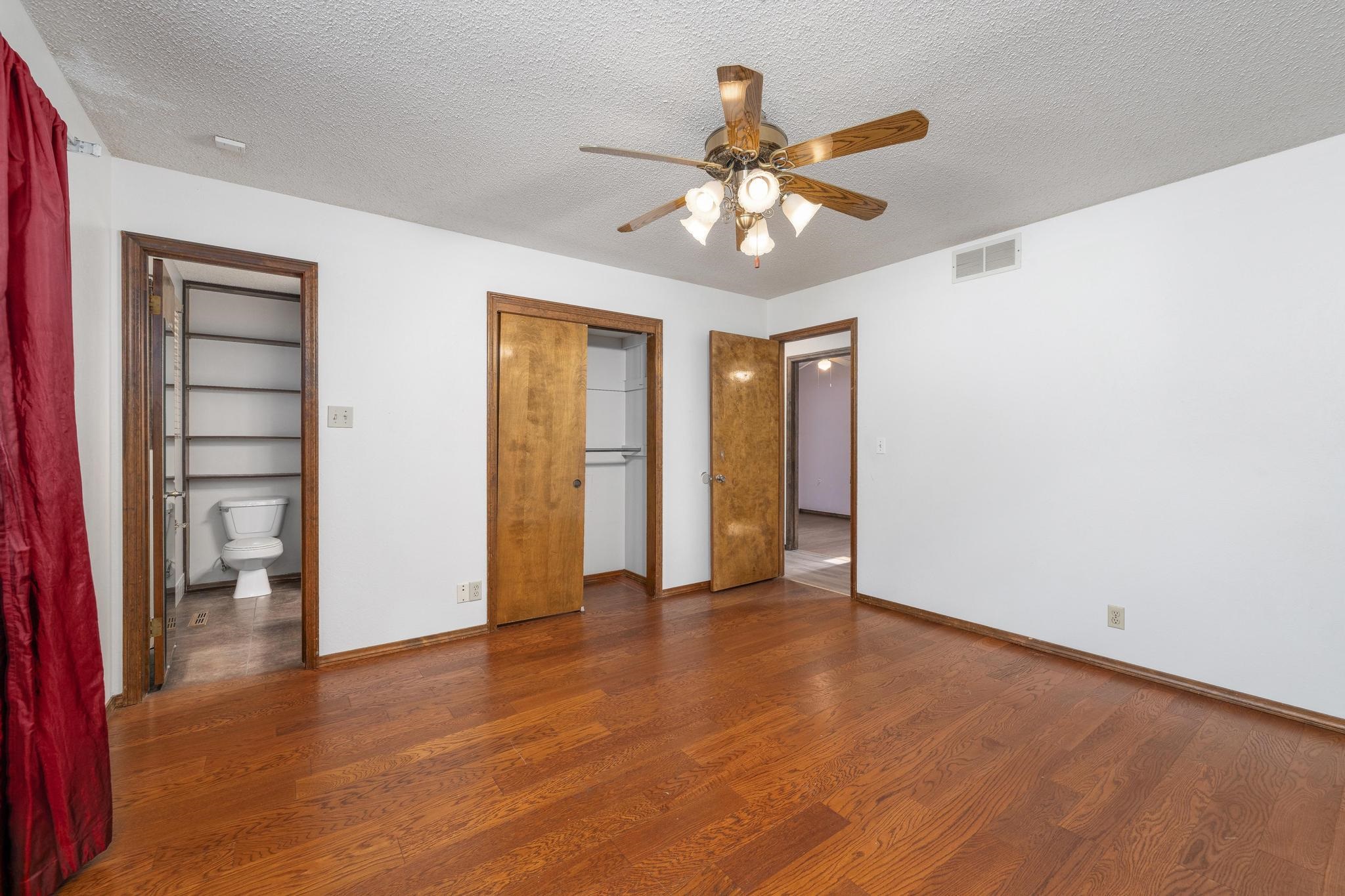 1305 N Sheridan St Property Photo 18