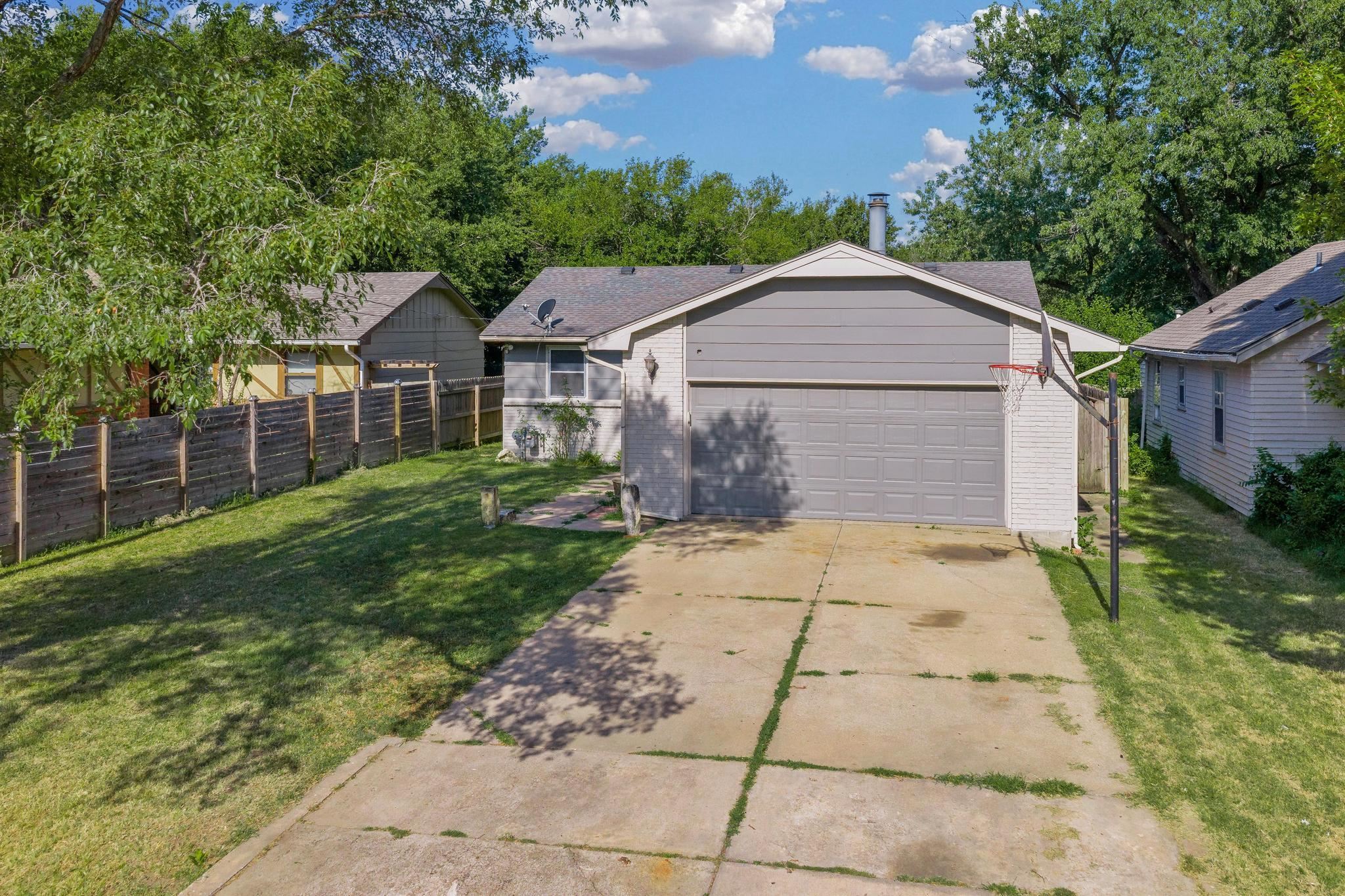 1305 N Sheridan St Property Photo 35