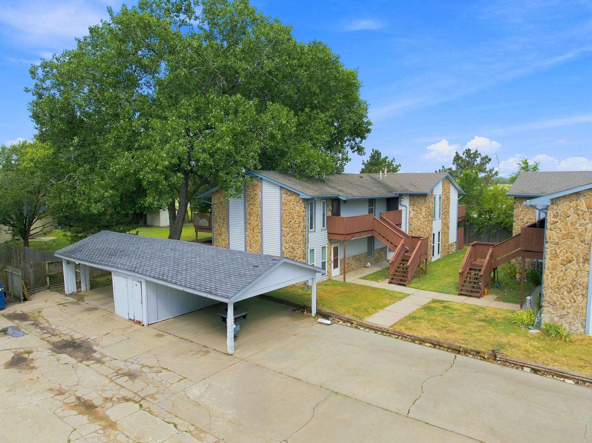 1441 N Smith Ct. # 2 Property Photo 2