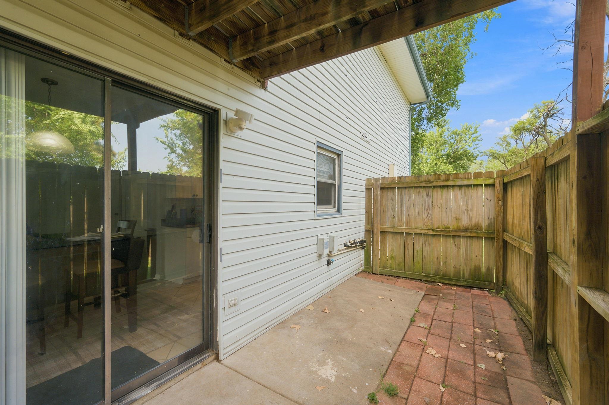 1441 N Smith Ct. # 2 Property Photo 13