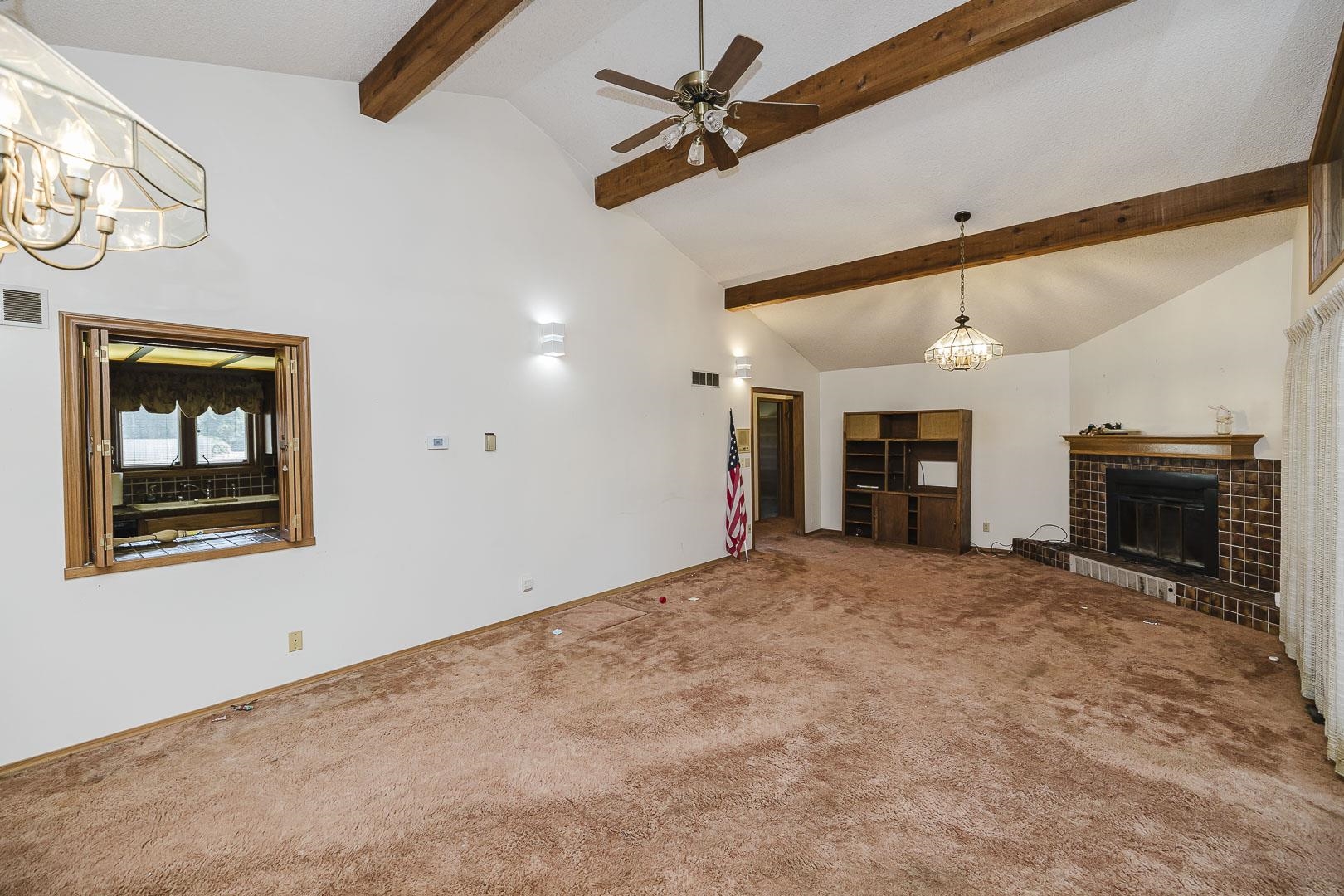 12 N Hawthorne Property Photo 11