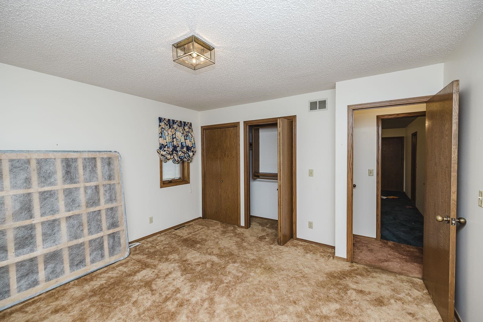 12 N Hawthorne Property Photo 21