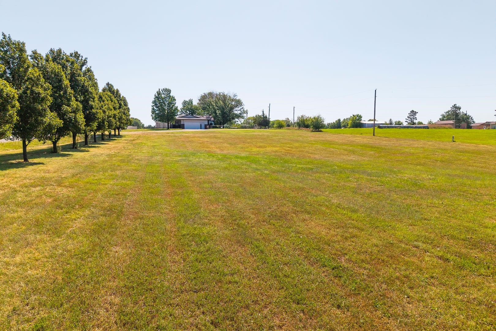 1.3+/- Acres At Hawthorne Property Photo 9