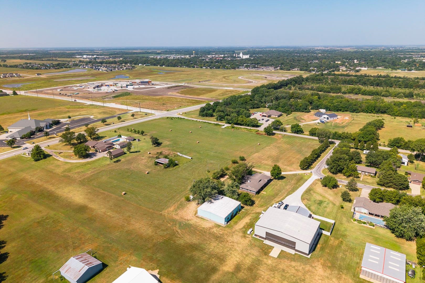 1.3+/- Acres At Hawthorne Property Photo 14