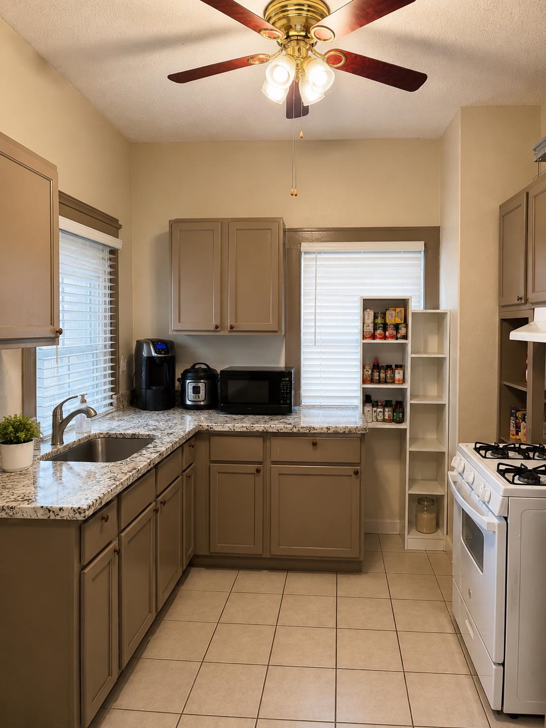 1449 S Wichita Property Photo 3