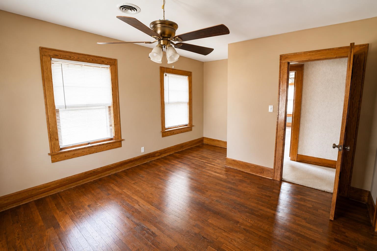 201 Park Property Photo 8
