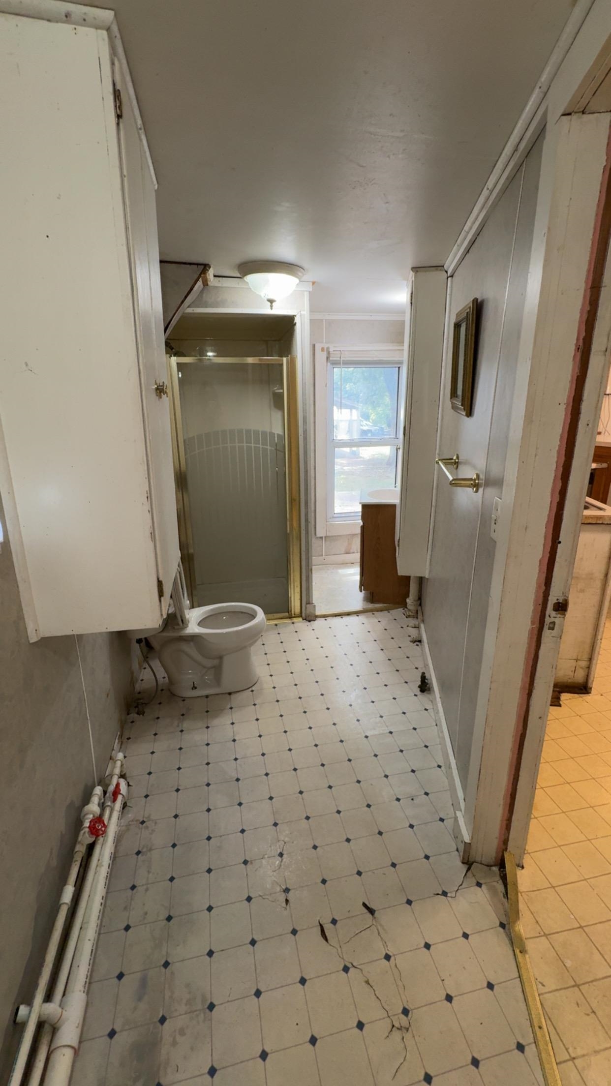 311 W Towanda Property Photo 16