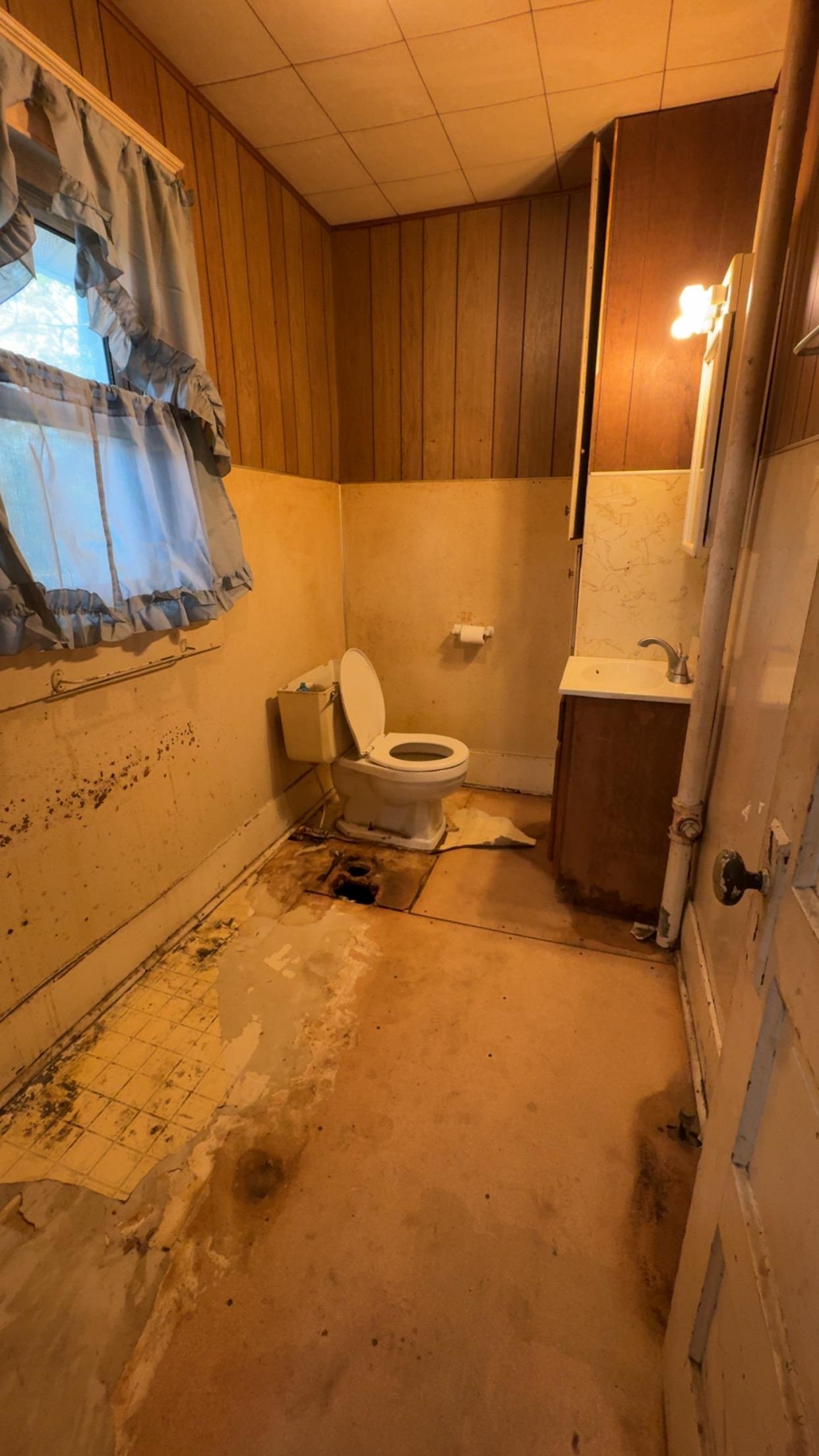 311 W Towanda Property Photo 21