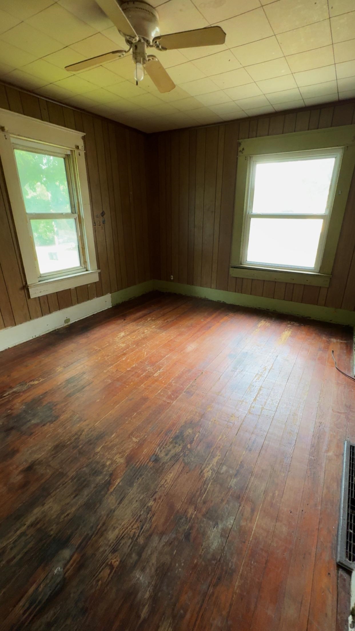 311 W Towanda Property Photo 26