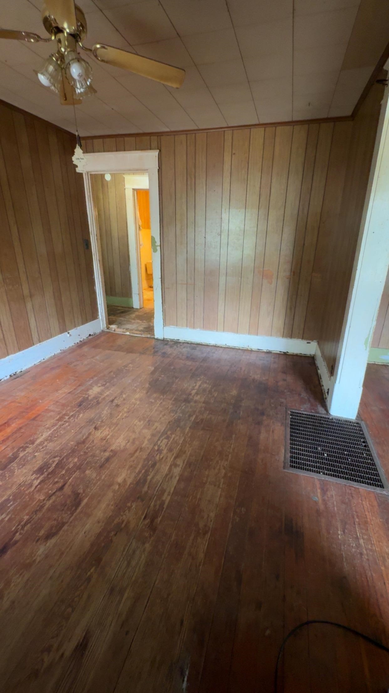 311 W Towanda Property Photo 27