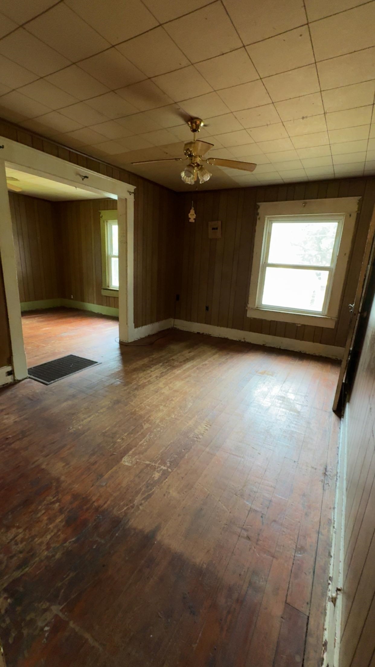 311 W Towanda Property Photo 28