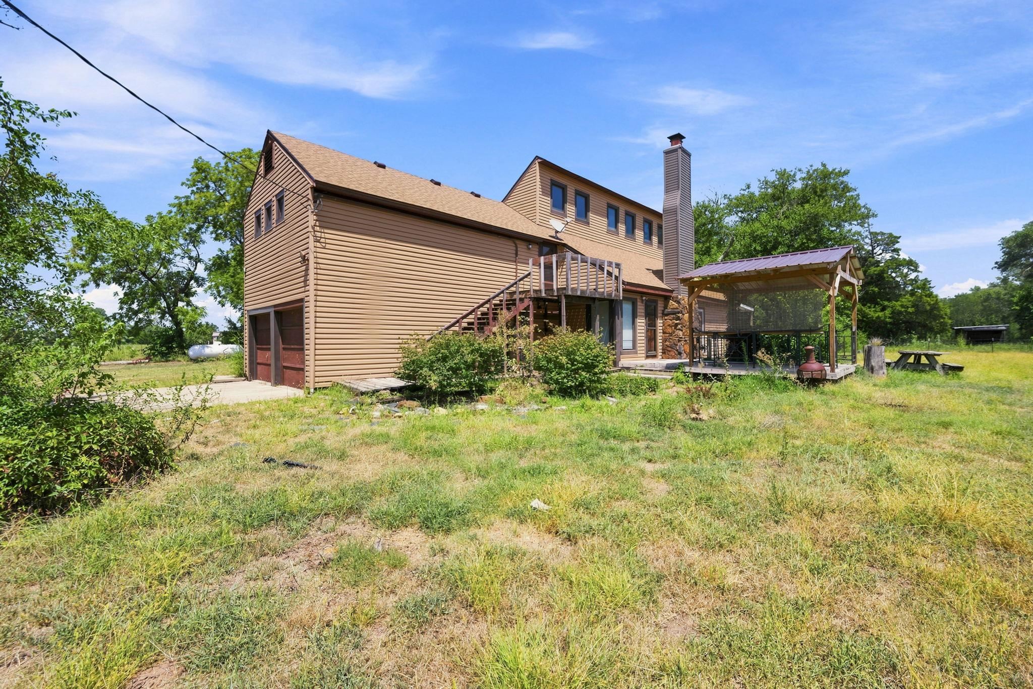 10150 S Hillside
