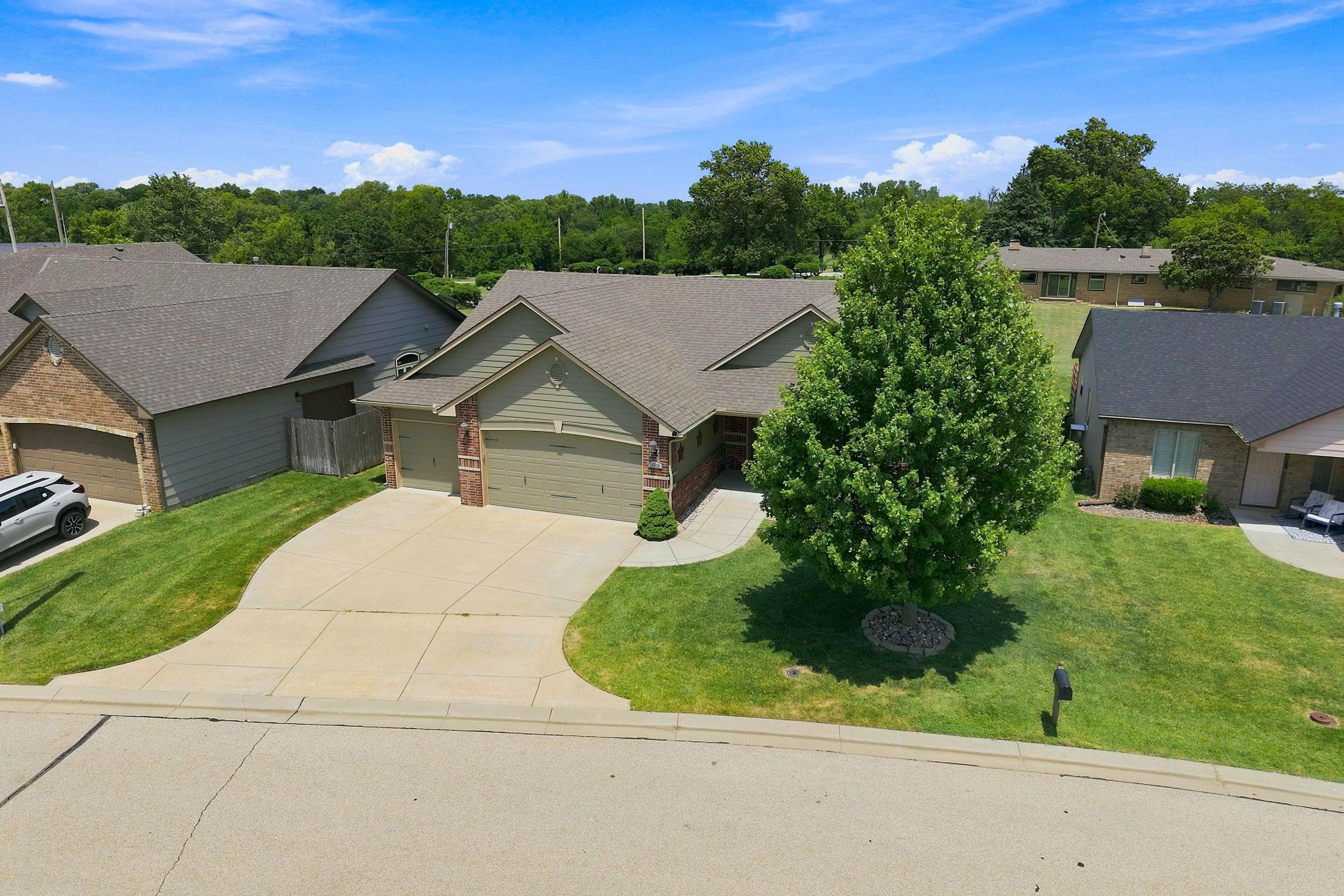 15106 W Slope St Property Photo 4