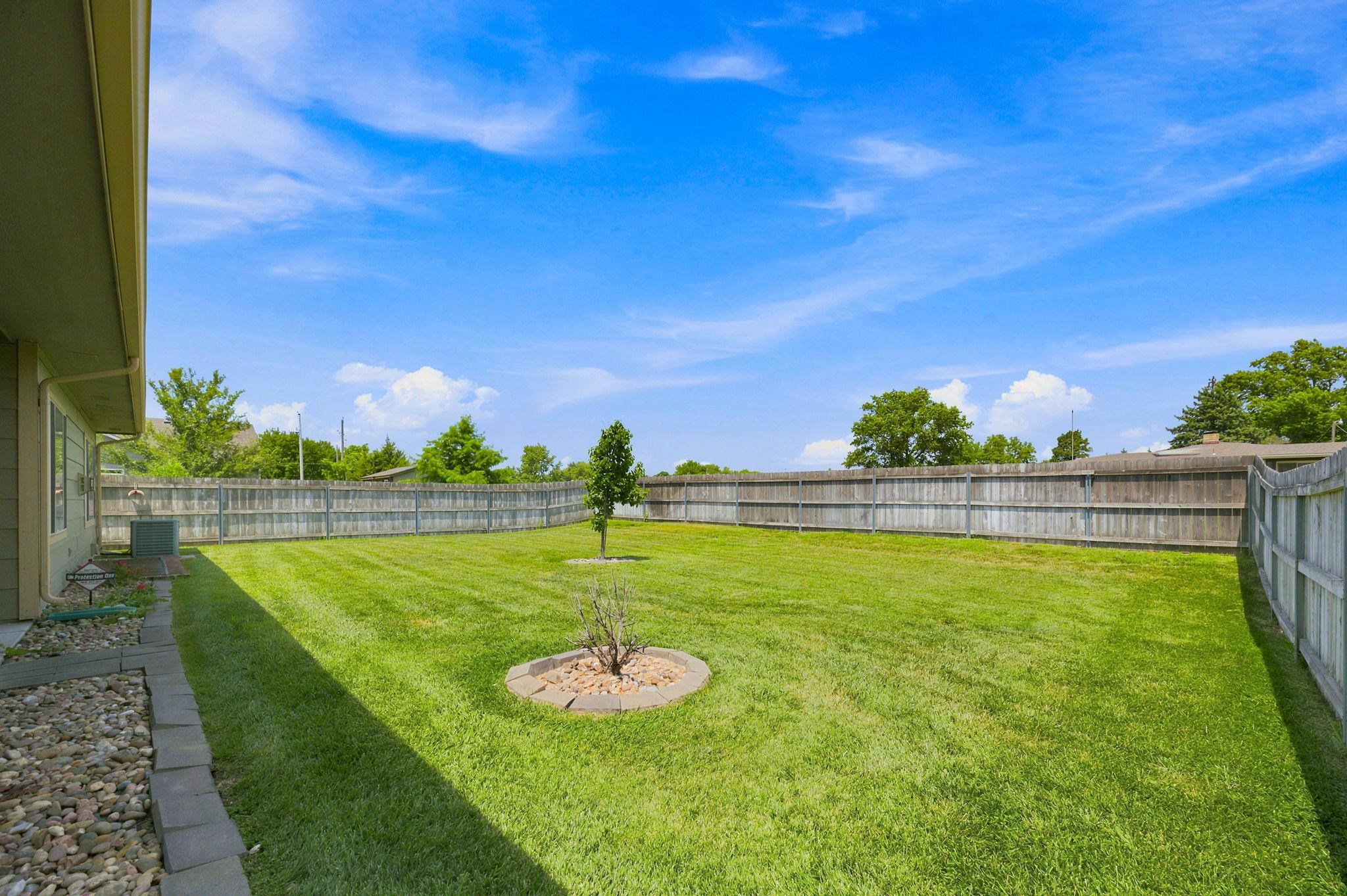 15106 W Slope St Property Photo 32