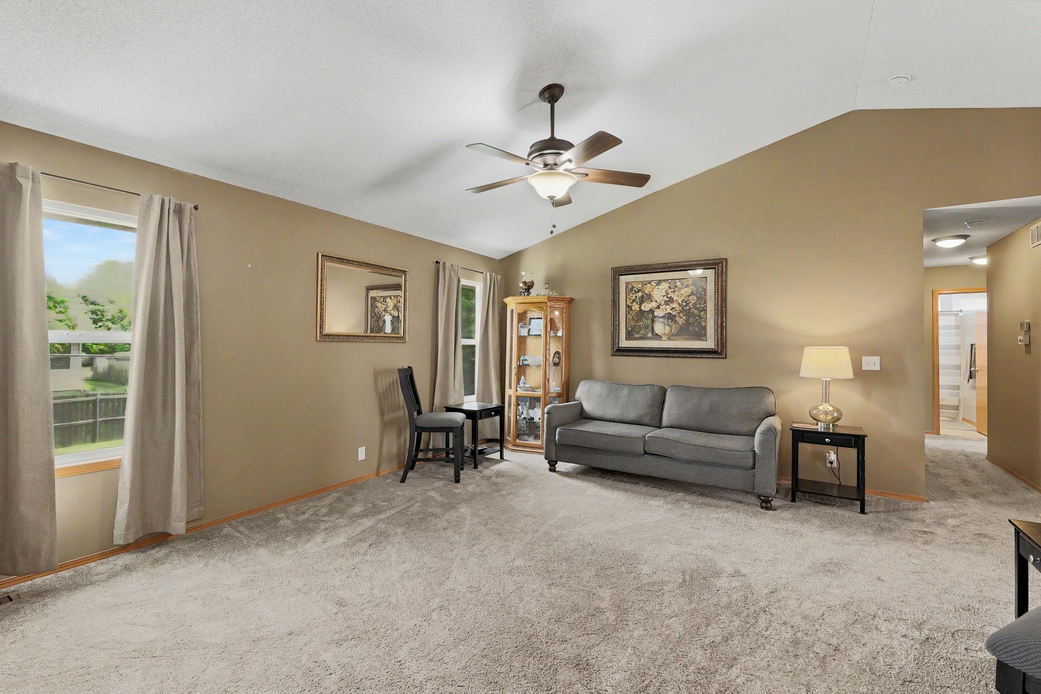 1051 N Aksarben Ct Property Photo 8
