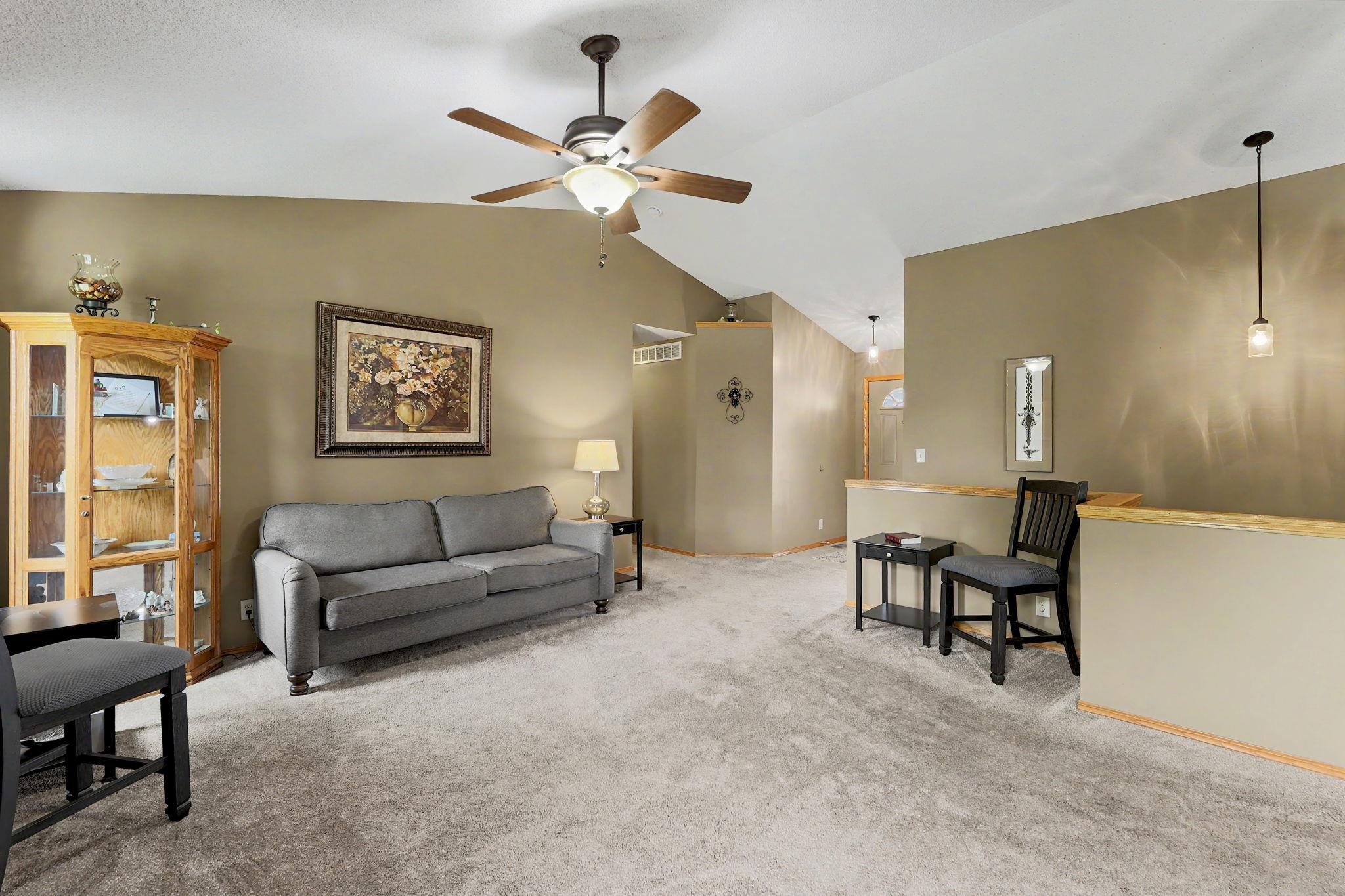 1051 N Aksarben Ct Property Photo 9