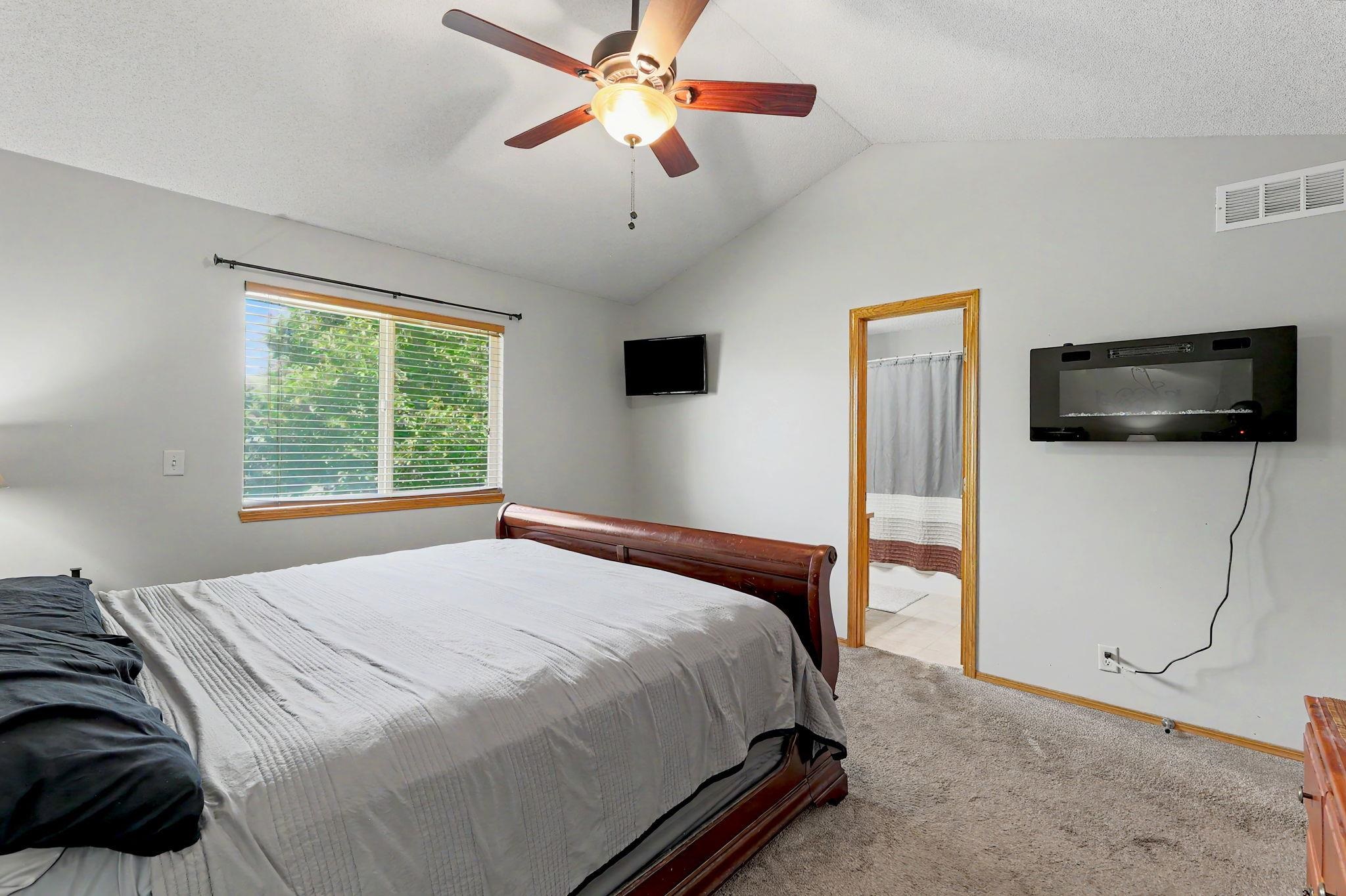 1051 N Aksarben Ct Property Photo 14