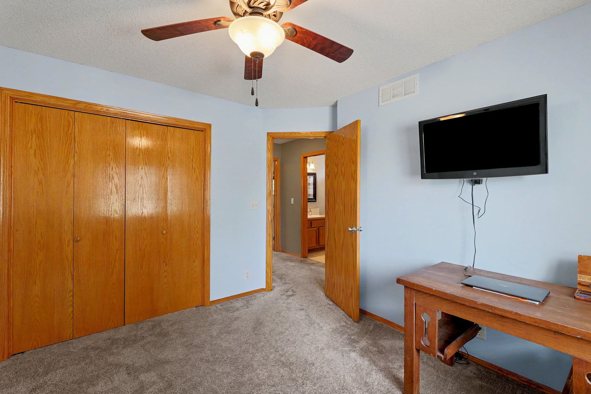 1051 N Aksarben Ct Property Photo 20