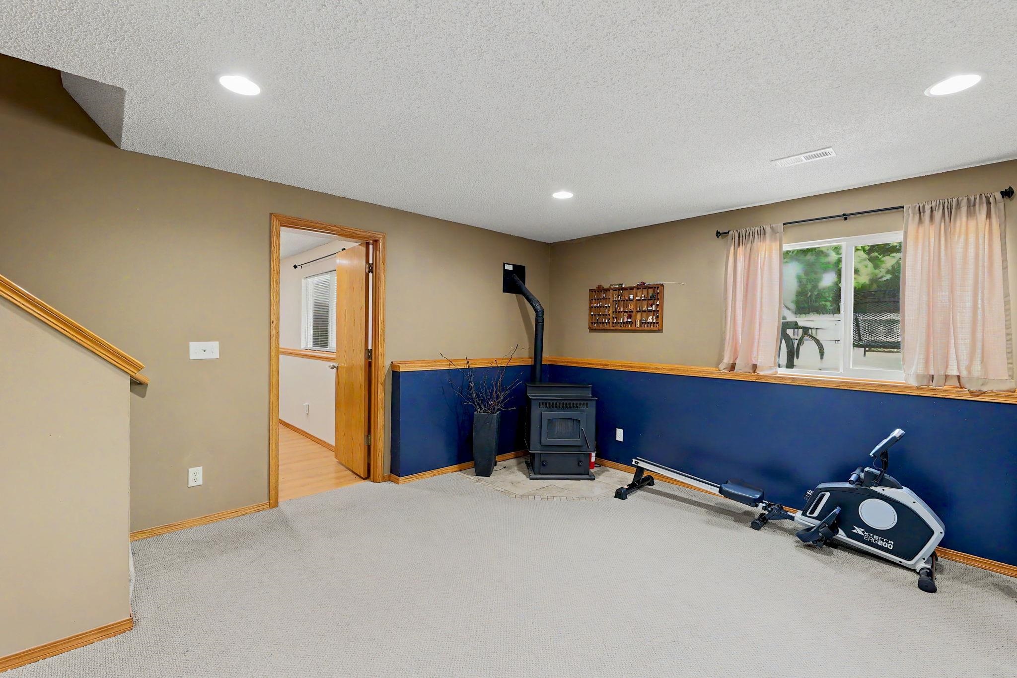 1051 N Aksarben Ct Property Photo 28
