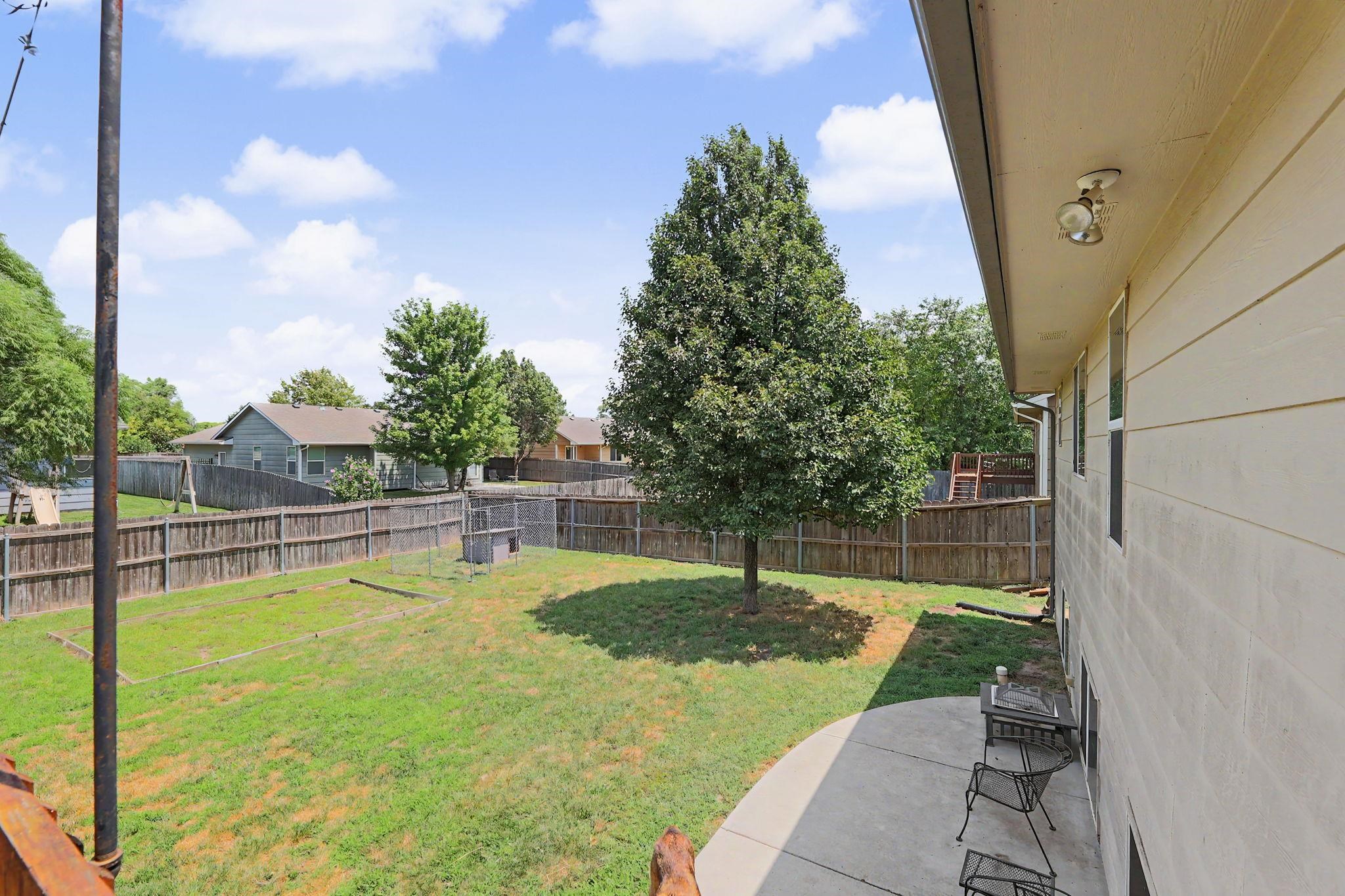 1051 N Aksarben Ct Property Photo 35