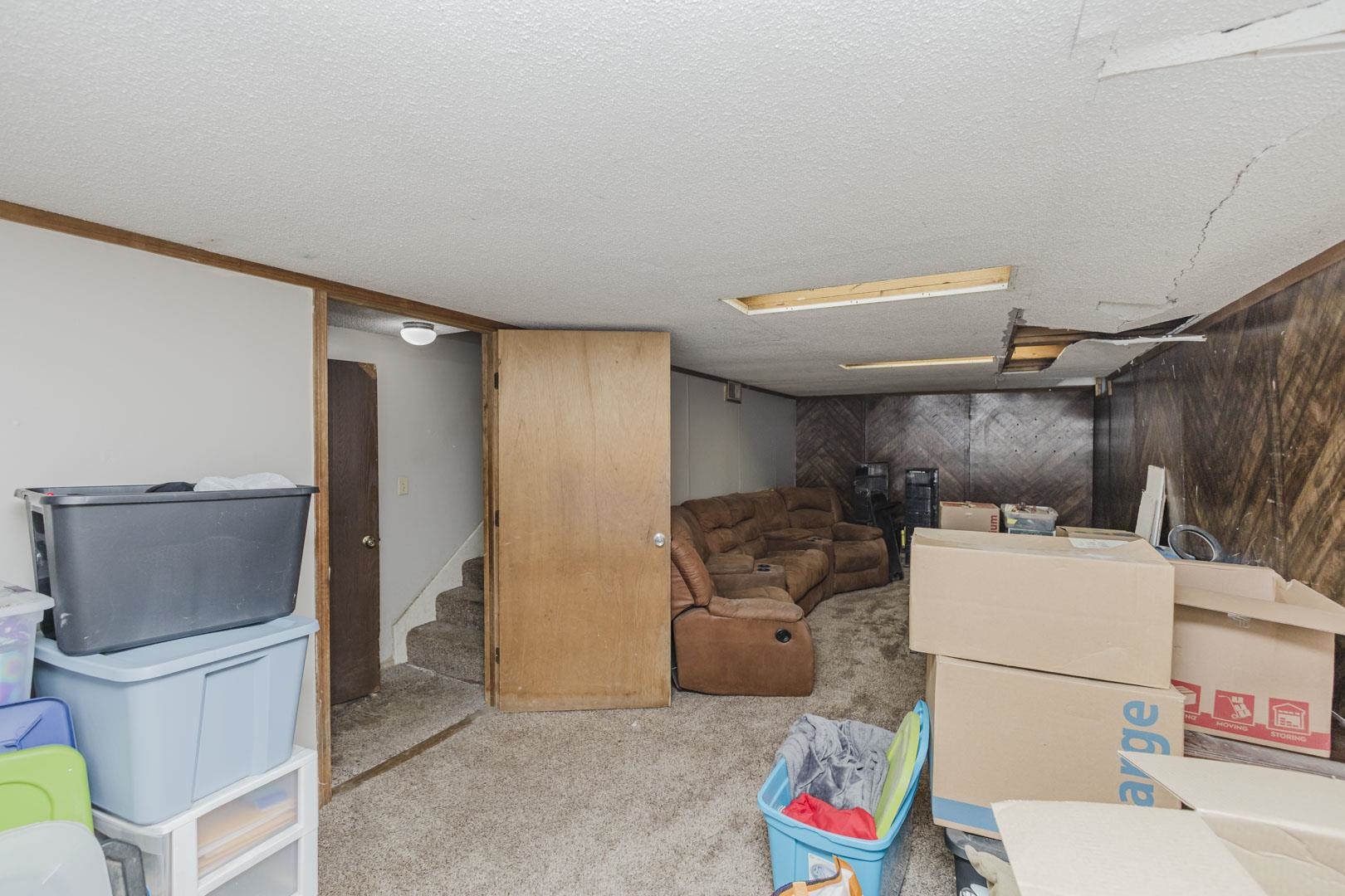 4914 Looman Property Photo 21