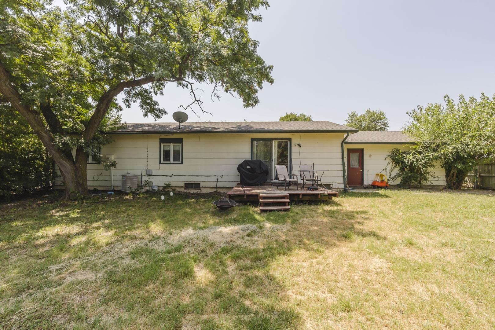 4914 Looman Property Photo 28