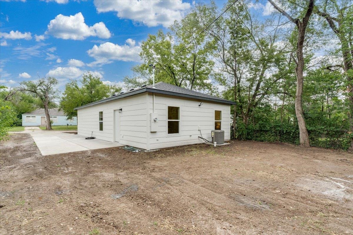 1745 N Chautauqua Ave Property Photo 31