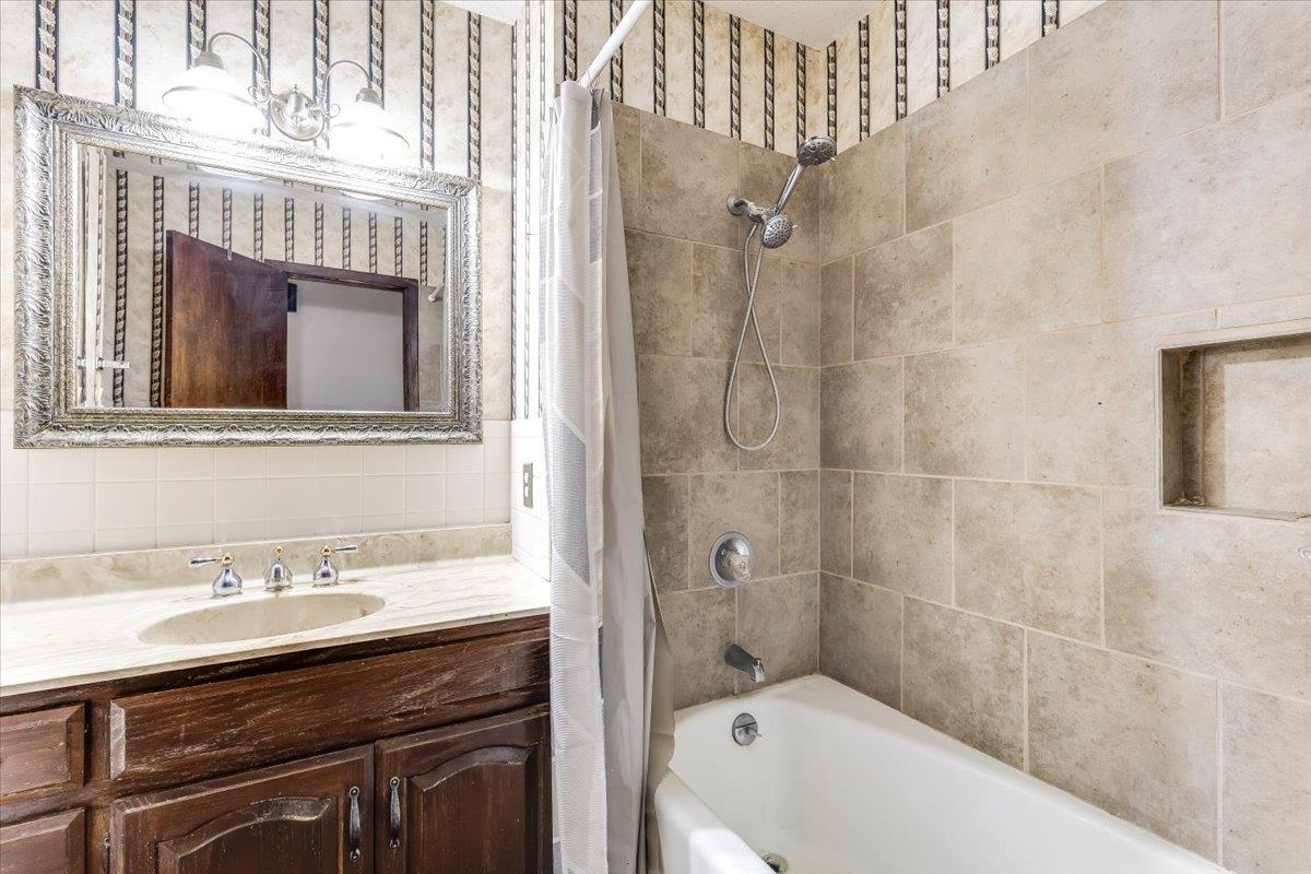 11611 W Kent Property Photo 11
