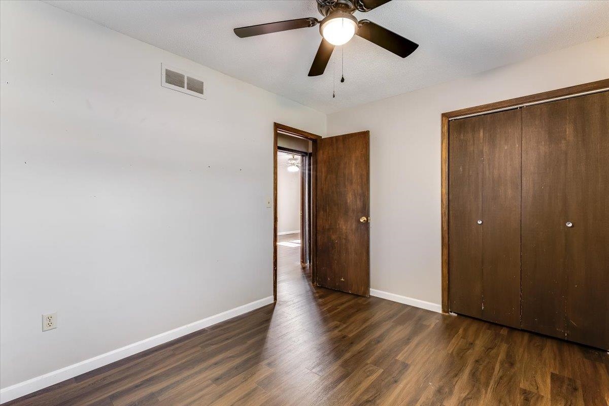 11611 W Kent Property Photo 18