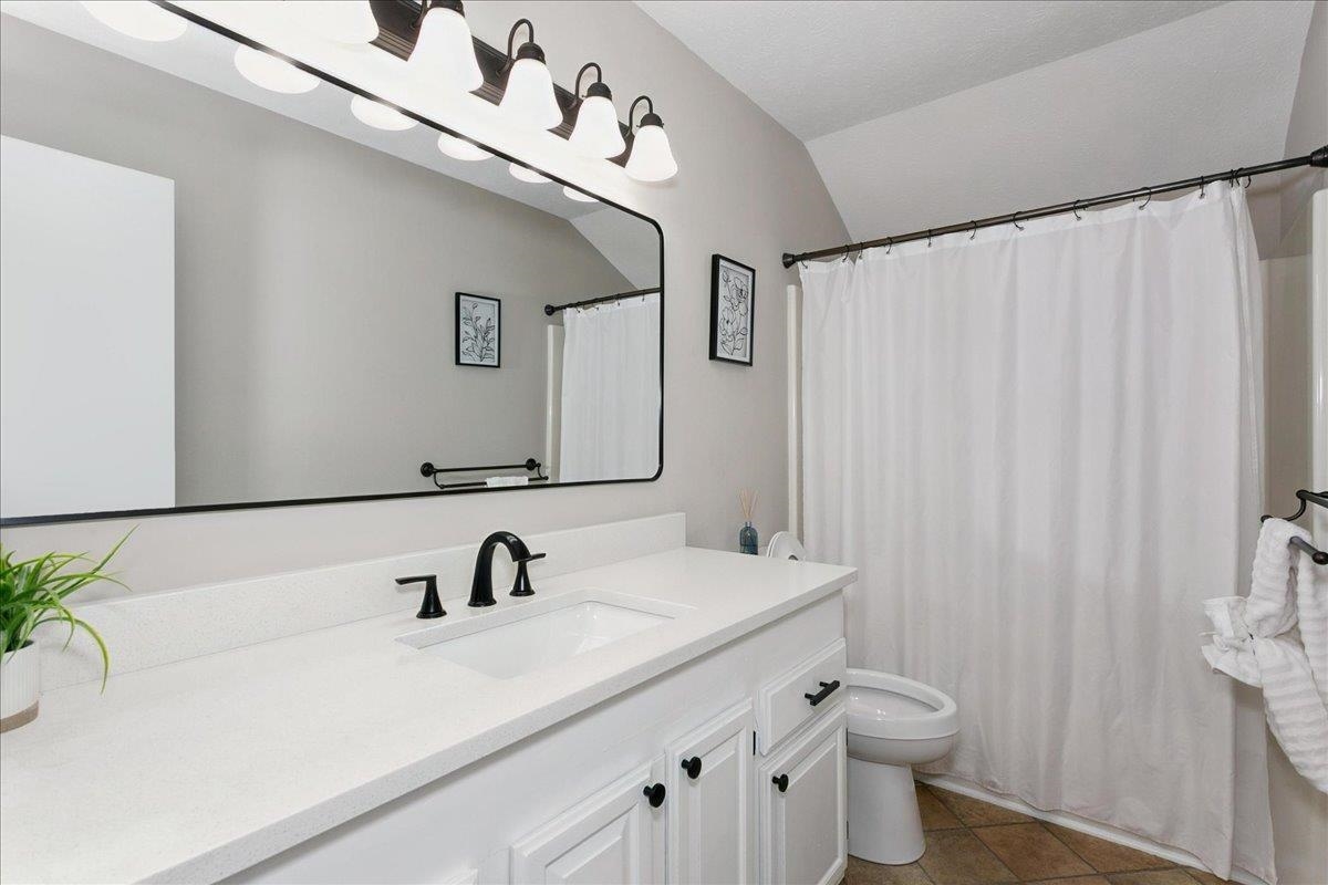 231 E Forest Park Ct Property Photo 8