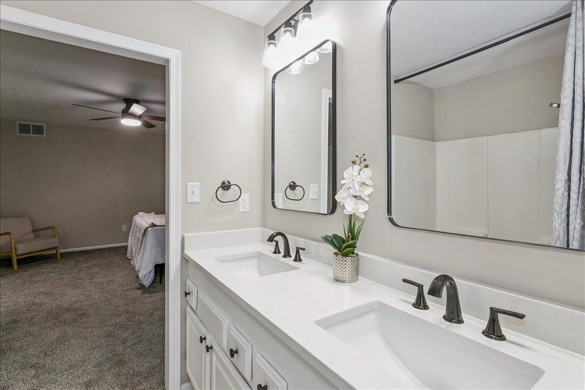 231 E Forest Park Ct Property Photo 13
