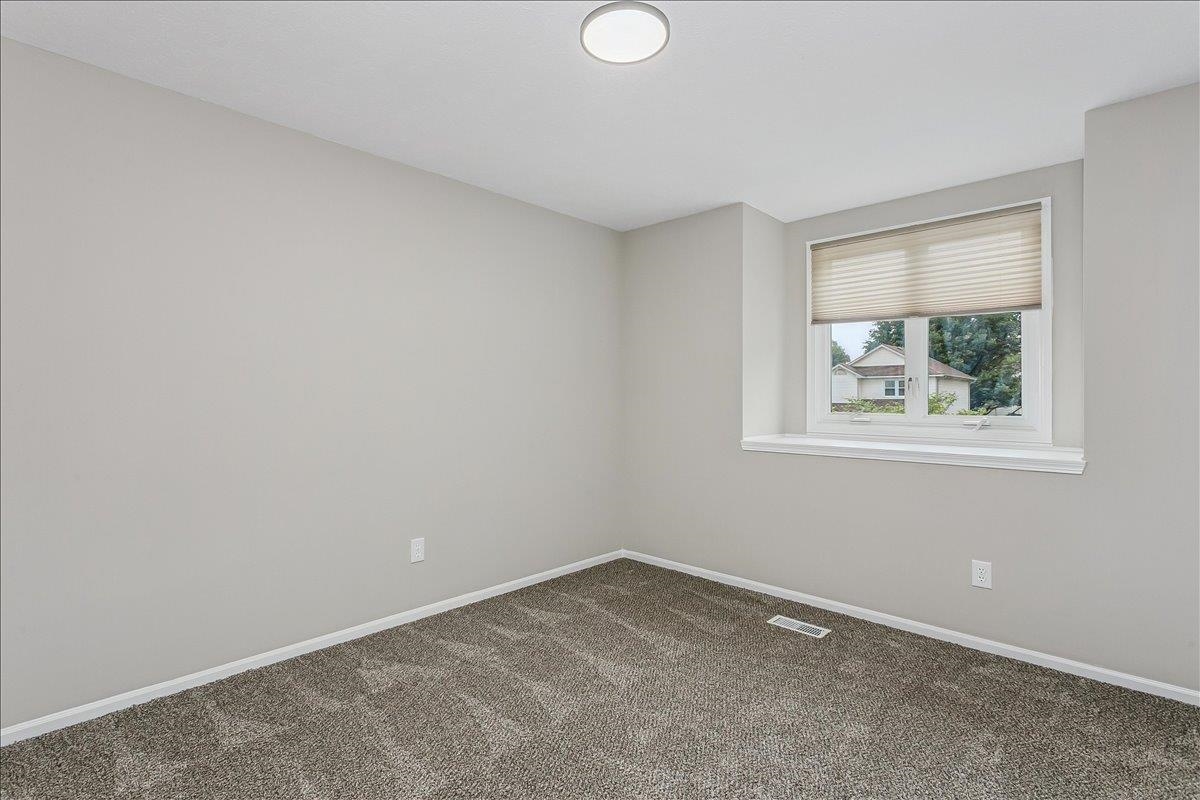 231 E Forest Park Ct Property Photo 14