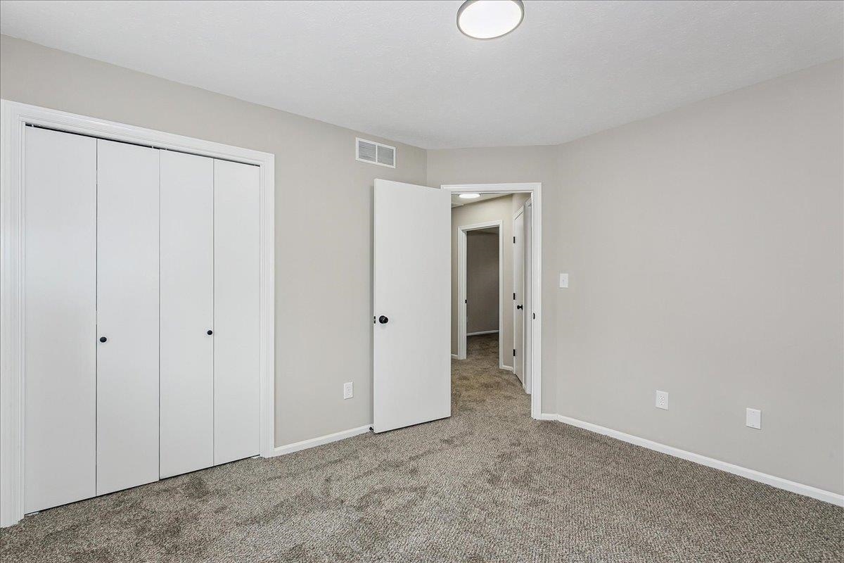 231 E Forest Park Ct Property Photo 15