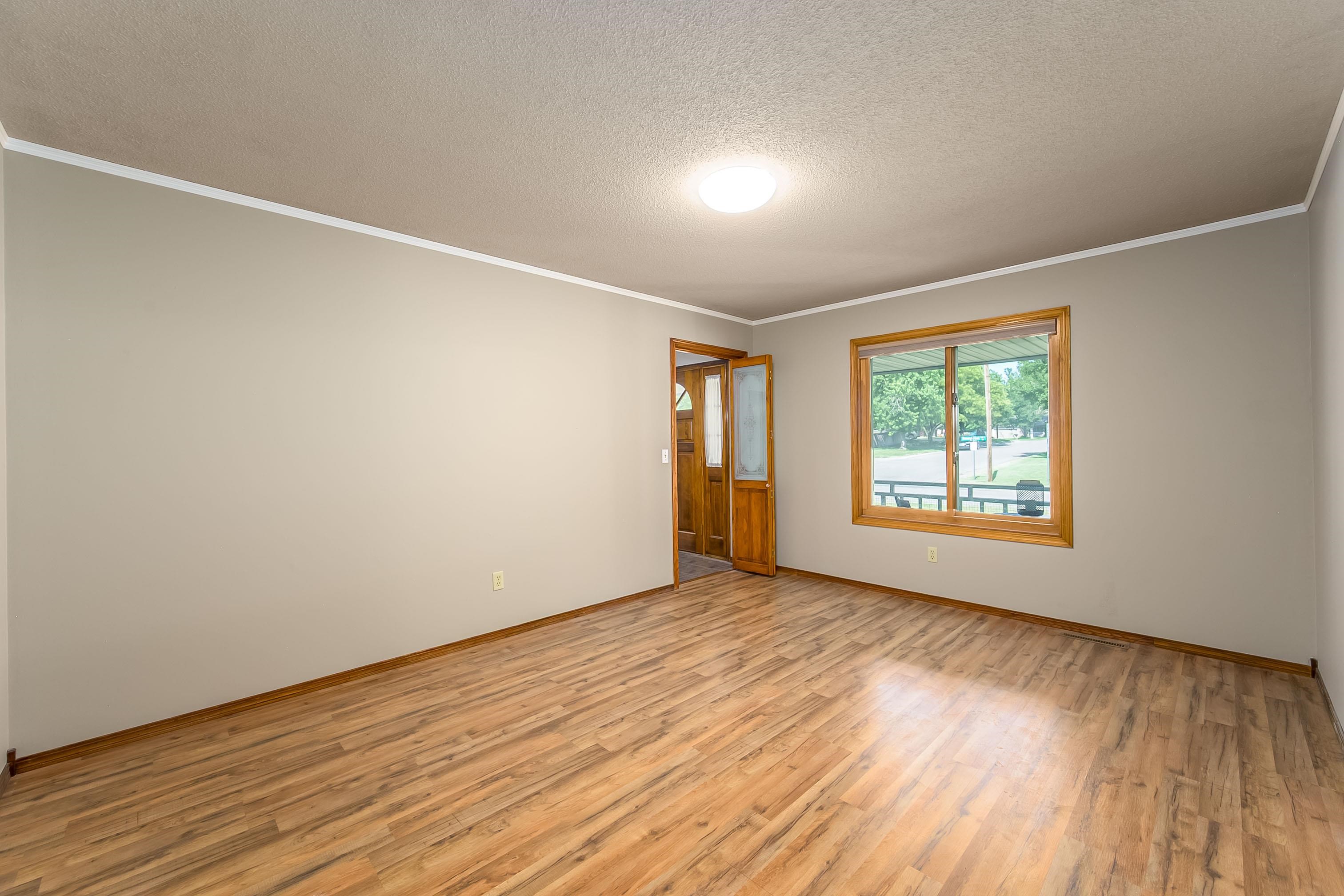 925 S Honeybrook Ln Property Photo 19