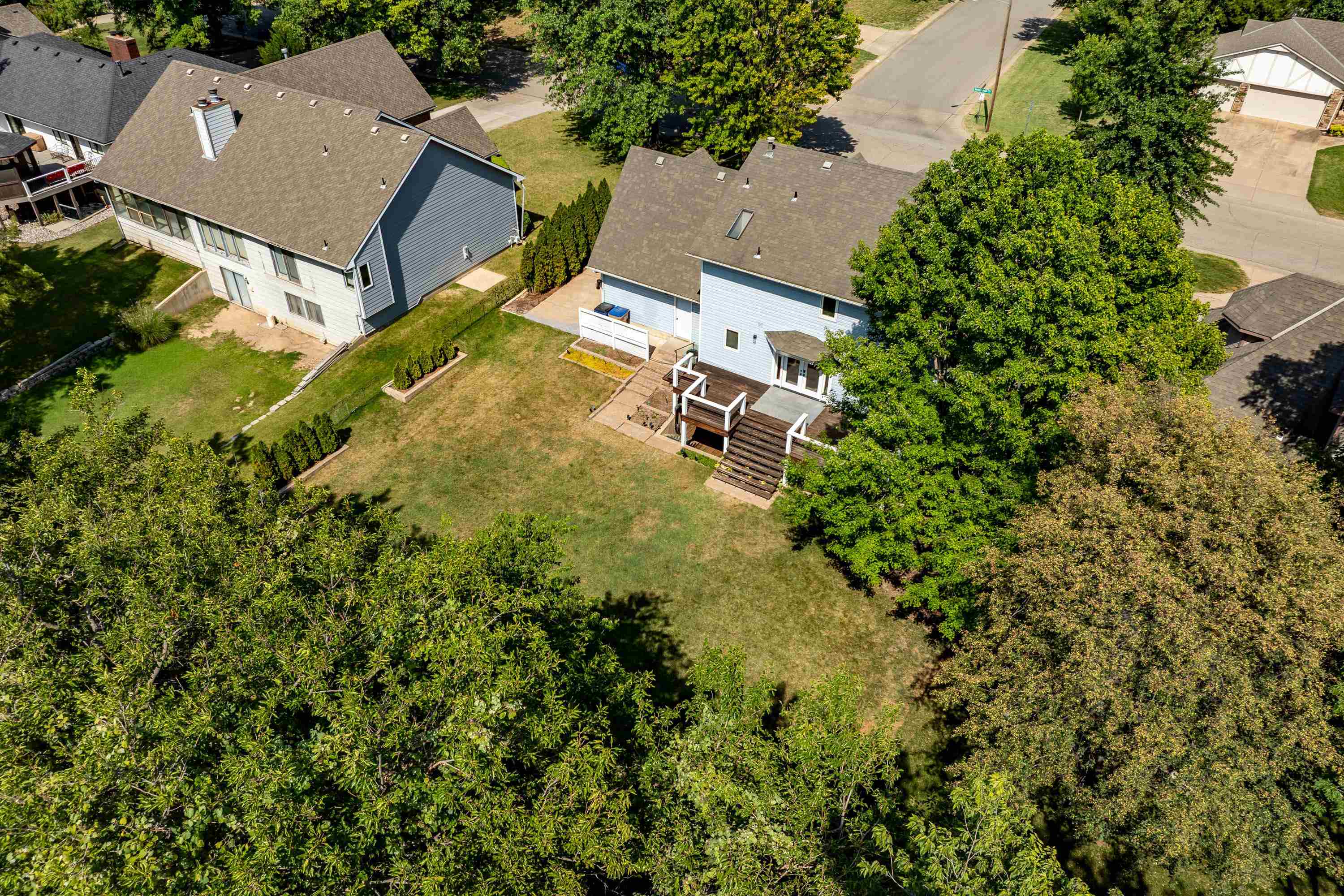 925 S Honeybrook Ln Property Photo 32