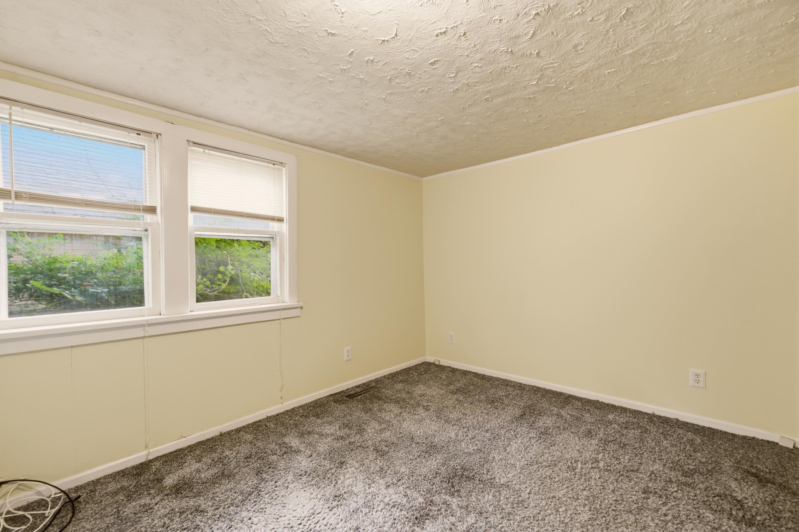 1128 N Custer Ave Property Photo 18